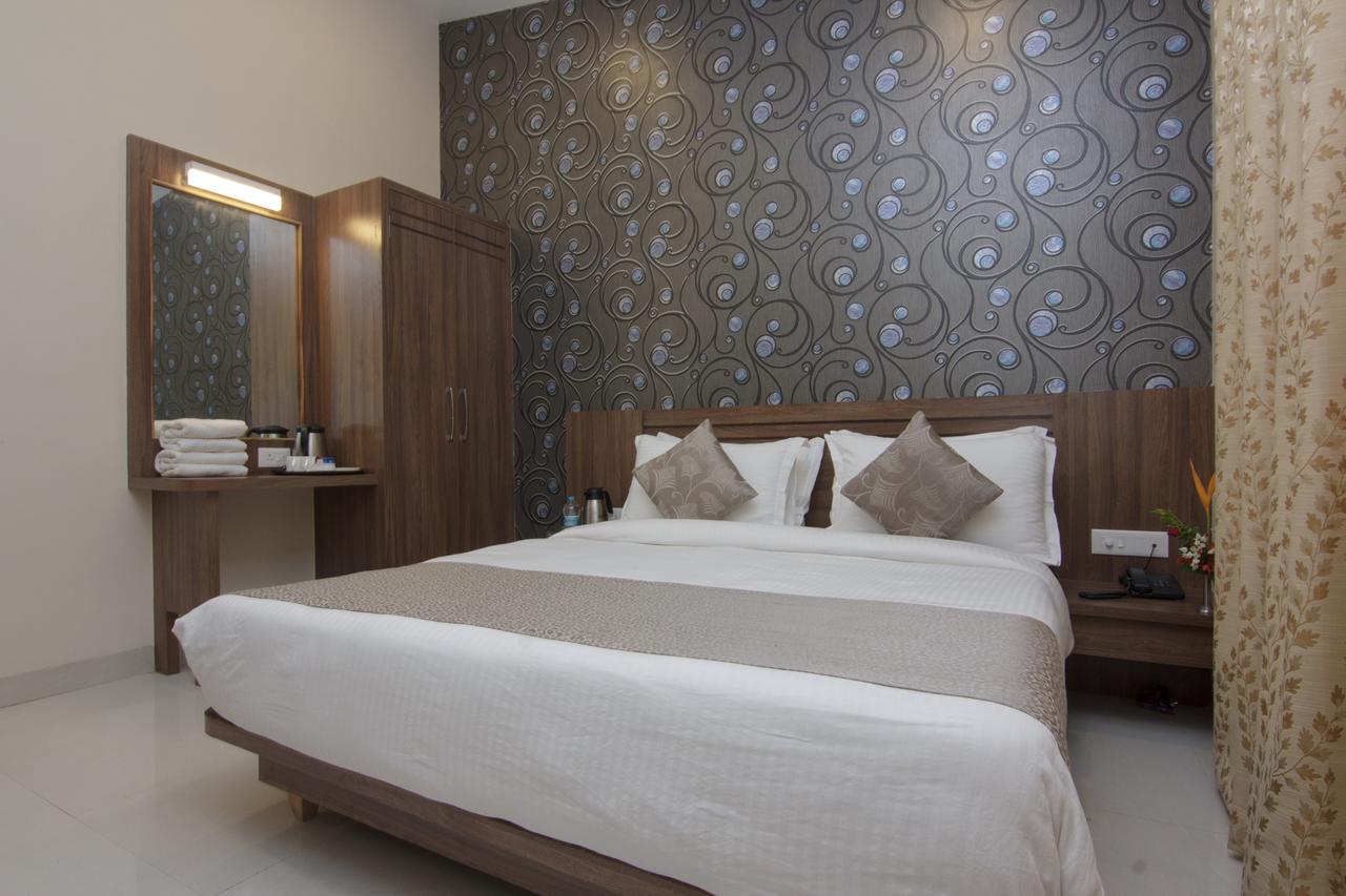 Sunshine Resort Lonavala Exterior foto